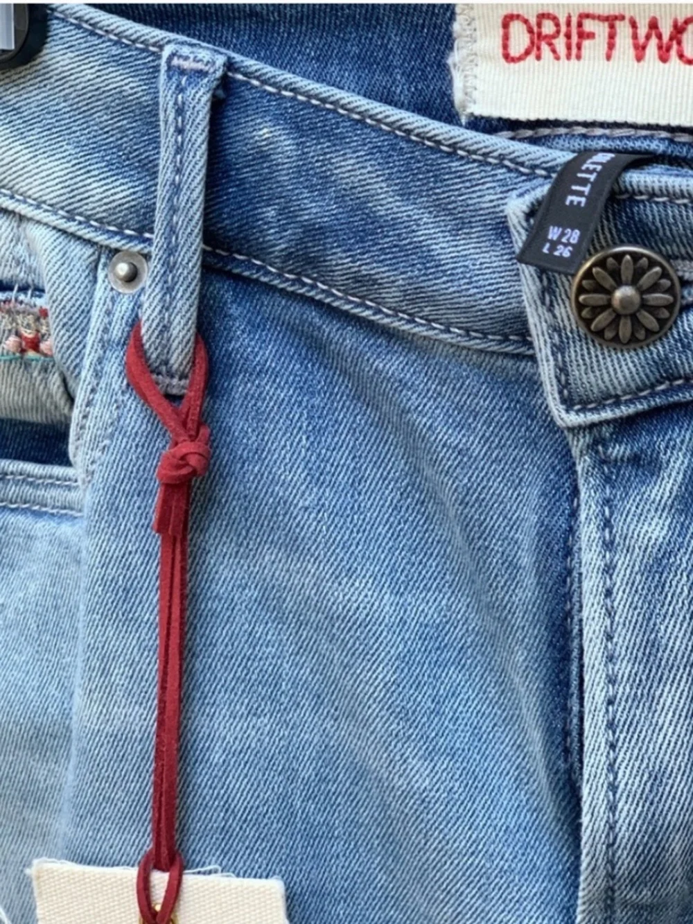 Driftwood Embroidered Jeans NWOT